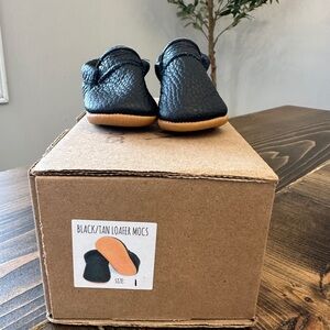 NWT Mighty Mocs 3-6 Months Moccasins